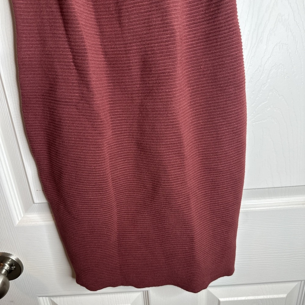 Abercrombie Fitch Knit Ribbed Sleeveless Mini Sweater Ribbed Chest Cutout Sz XSP - Picture 5 of 7